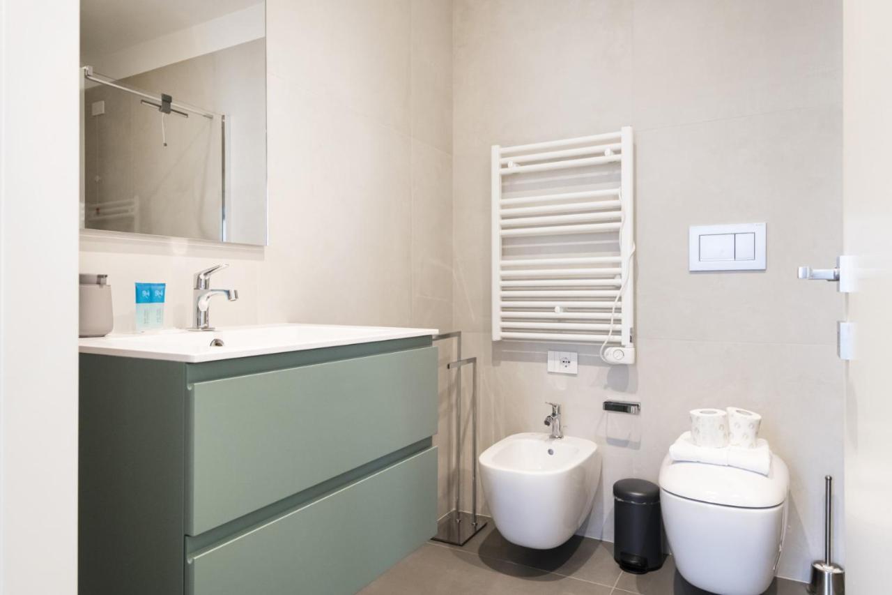 Appartement Easylife - Lussuosa Dimora Con Rooftop Condominiale Vista Duomo Milan